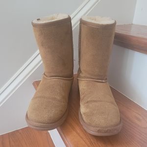 Minnetonka Lined Boots